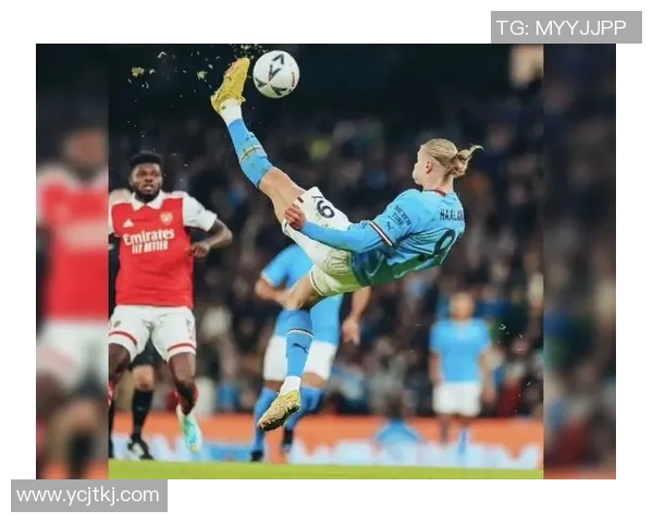 足球图画中的激情与梦想展现了运动的魅力与团队的力量